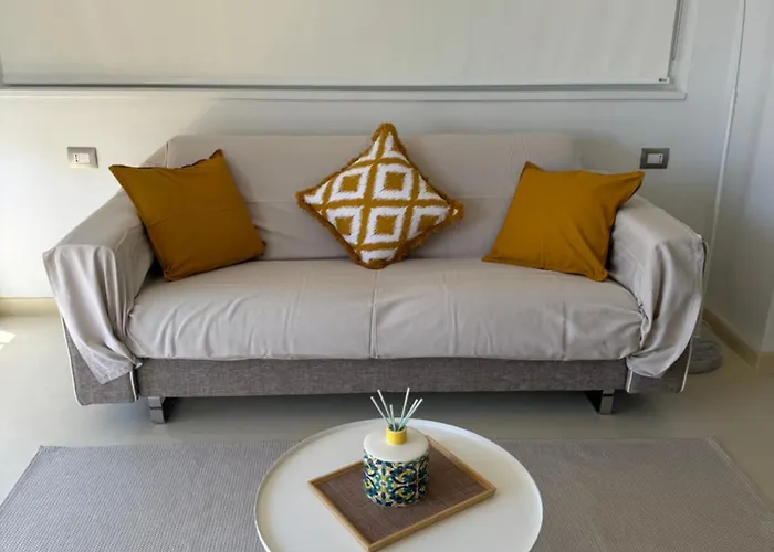 Blanco_loft708 Apartment